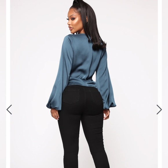 Fashion Nova dressy top size XS - Picture 3 of 3